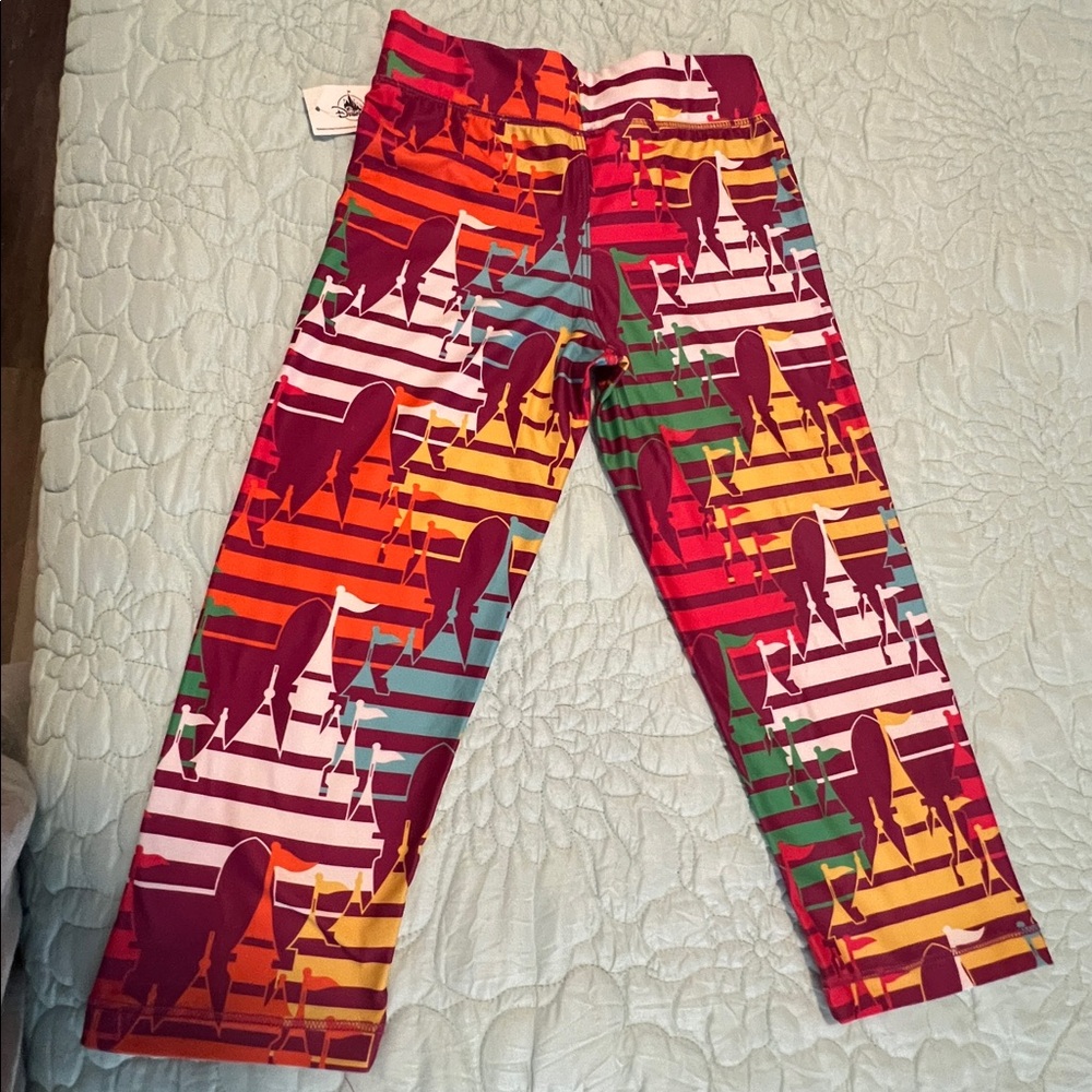 Disney Multicolor Castle Print, Capris
Leggings